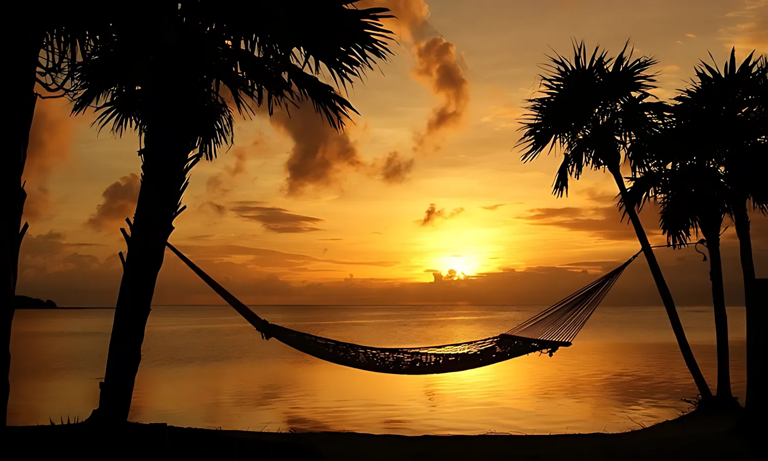 Barefoot Cay Resort - Roatan, Honduras 8185970387 c5e6b39d32 k 2 1