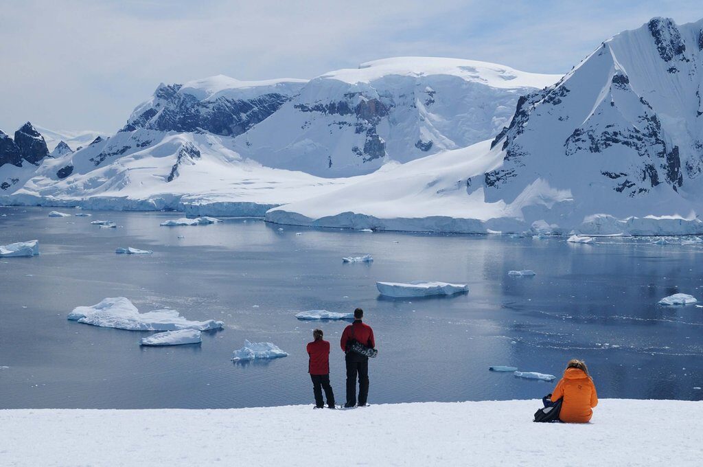 Antarctic Peninsula Basecamp Plancius Tour Package Antarctic Peninsula Basecamp Plancius Tour Package