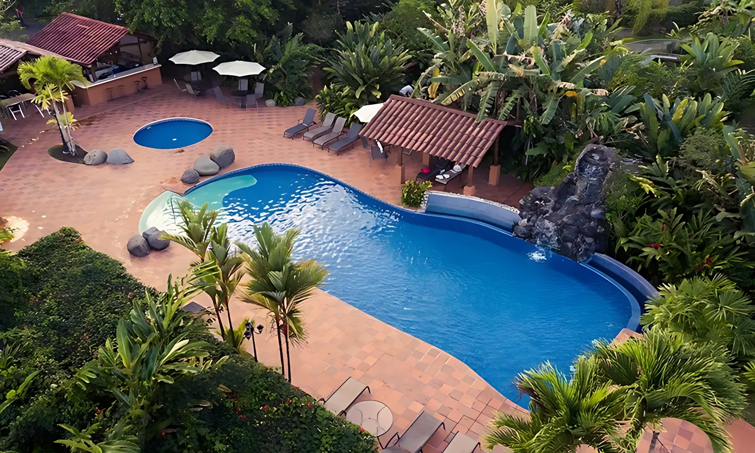 casa luna pool 08