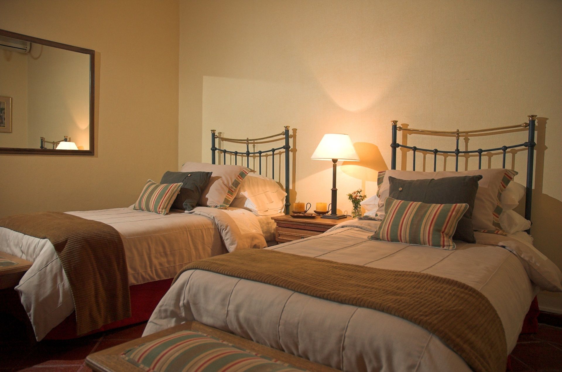Posada Robles De Besares Rooms Posada Robles De Besares Rooms