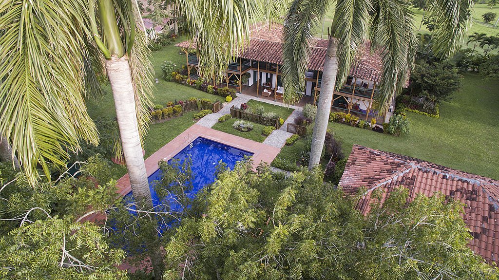 Hacienda Bambusa - El Caimo, Colombia Hacienda Bambusa - El Caimo, Colombia