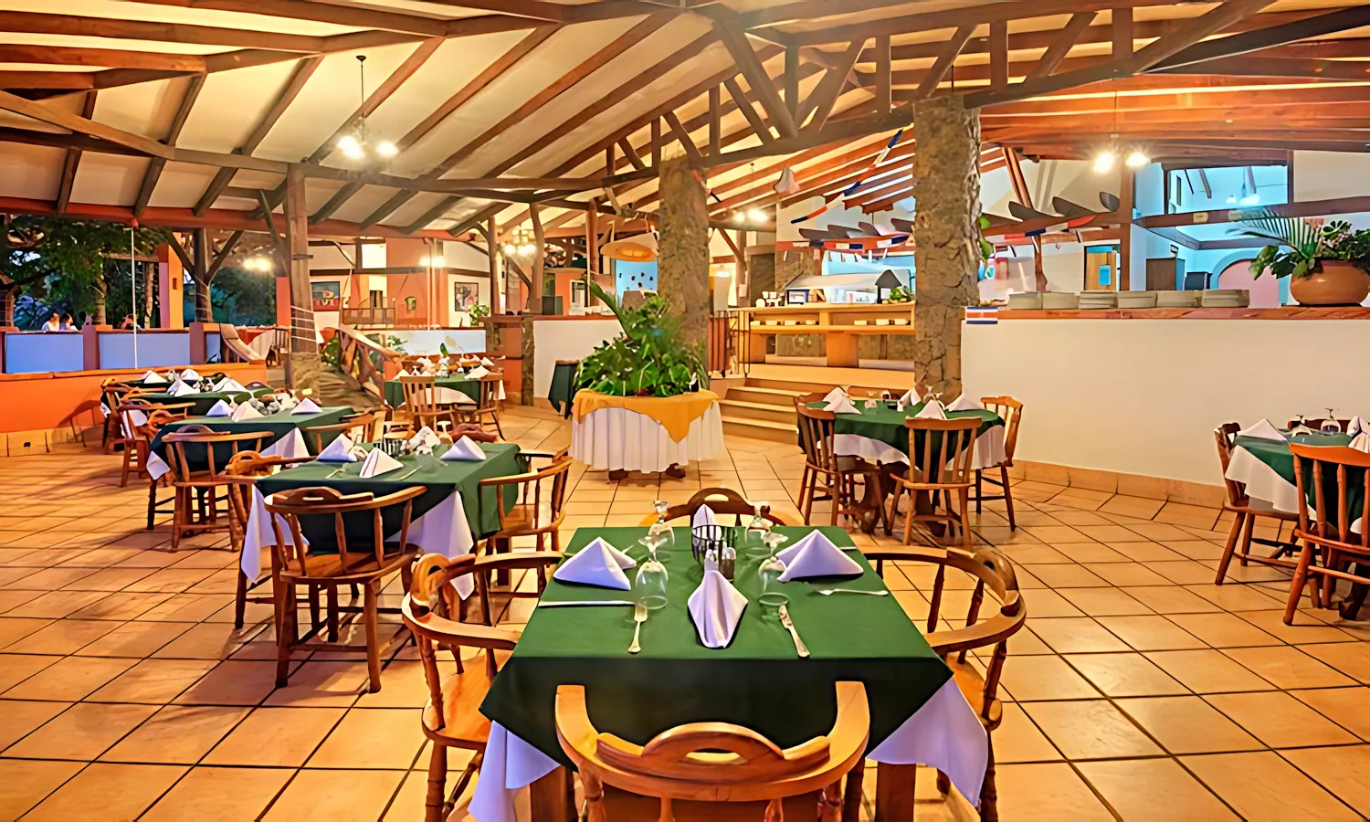 hacienda guachipelin restaurant2 2c7ce26eb74263bf8c1723e59d854cc0