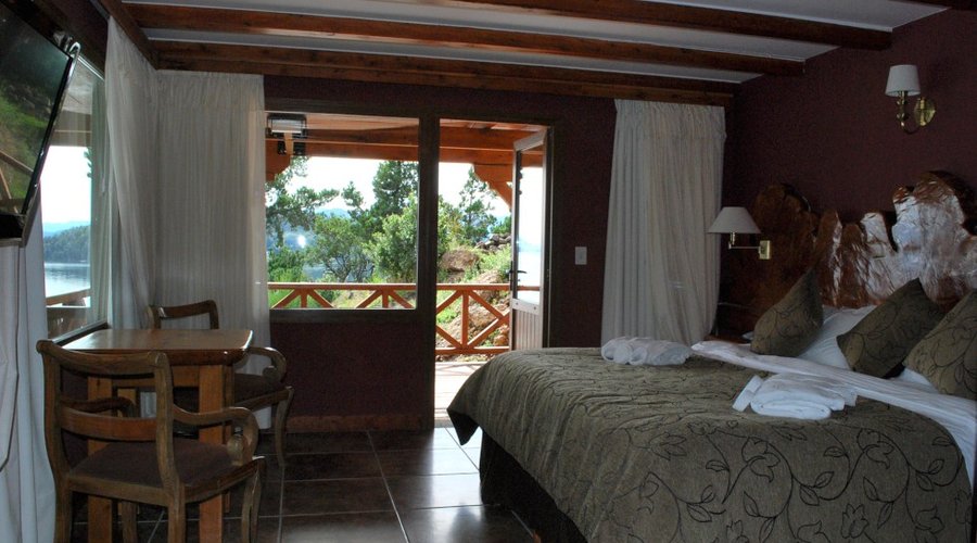 Charming Luxury Lodge & Private Spa Rooms Charming Luxury Lodge & Private Spa Rooms