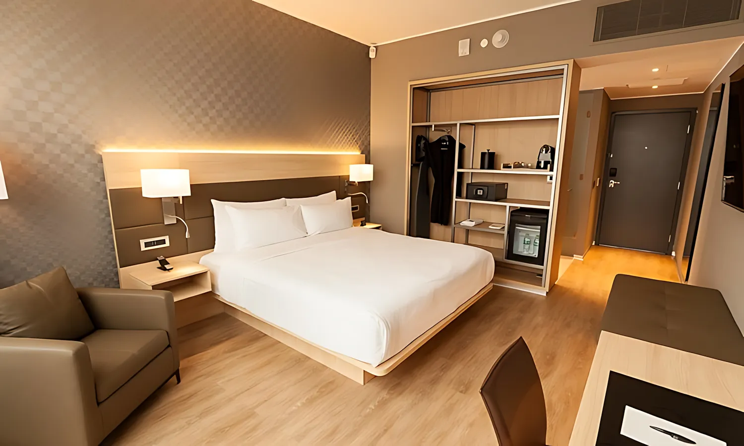 limac-king-guest-0617-hor-wide limac king guest 0617 hor wide