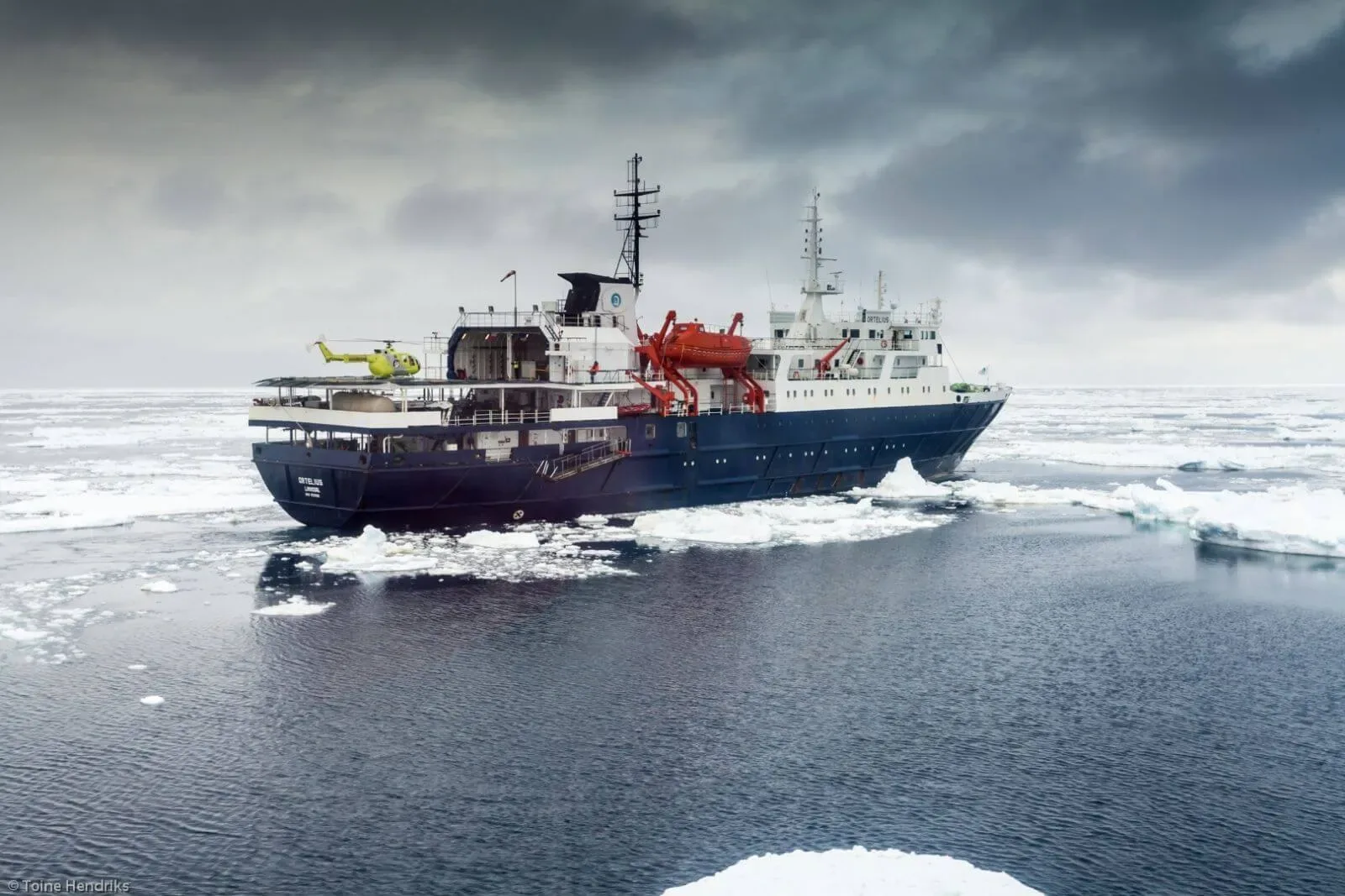ortelius with helicopter2