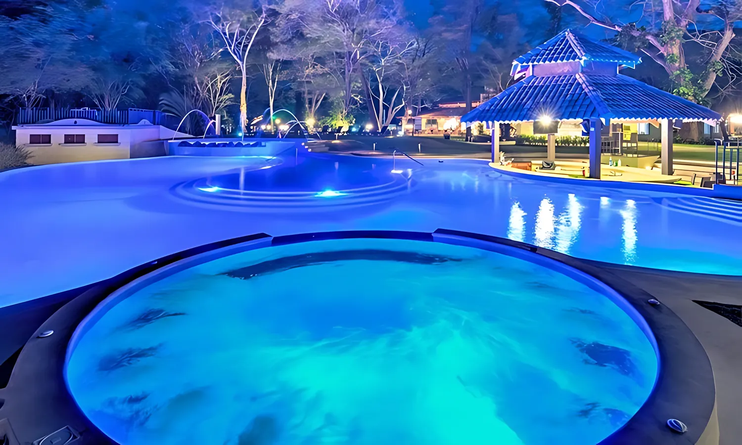 piscina nueva noche 9556