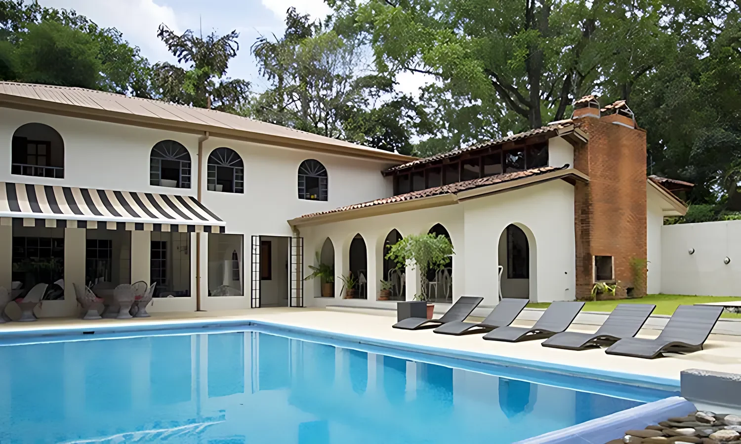 Villa San Ignacio Hotel - Alajuela, Costa Rica pool hotel villa san ignacio1 800x400 1